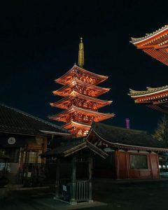 Храм „Сенсо-джи“ в Асакуса
